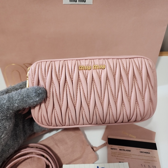 ❌️SOLD❌️Miu Miu CAMEO MATELASSÉ CROSSBODY - Picture 11 of 16